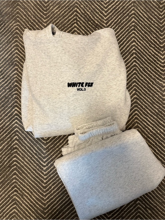 White Fox Boutique Tops - White Fox Boutique Light Gray Sweatshirt & Jogger Set